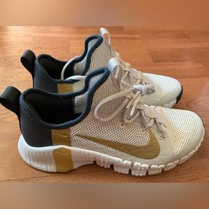 Nike Women’s Free Metcon 3, new and never worn, size 10